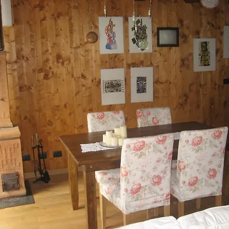 Appartamento Pontechianale Casa vacanze